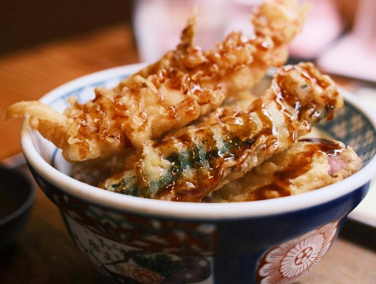 ilustrasi ebi katsu don