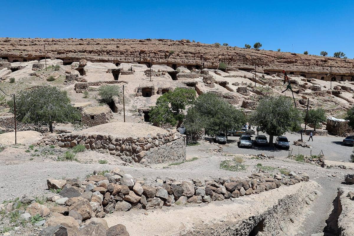 Desa Troglodyte Meymand