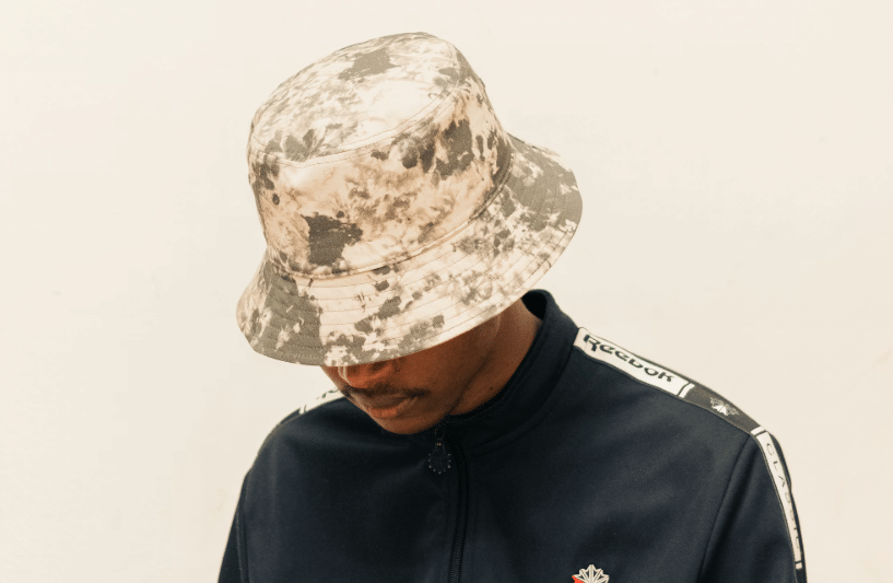 ilustrasi pria dengan topi bucket