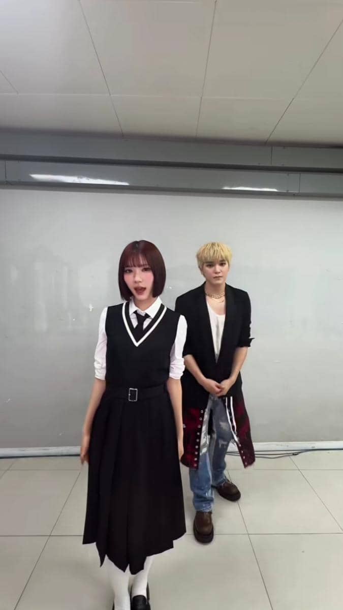 potret idol KPop ikut challenge "RUDE!" Hearts2Hearts 