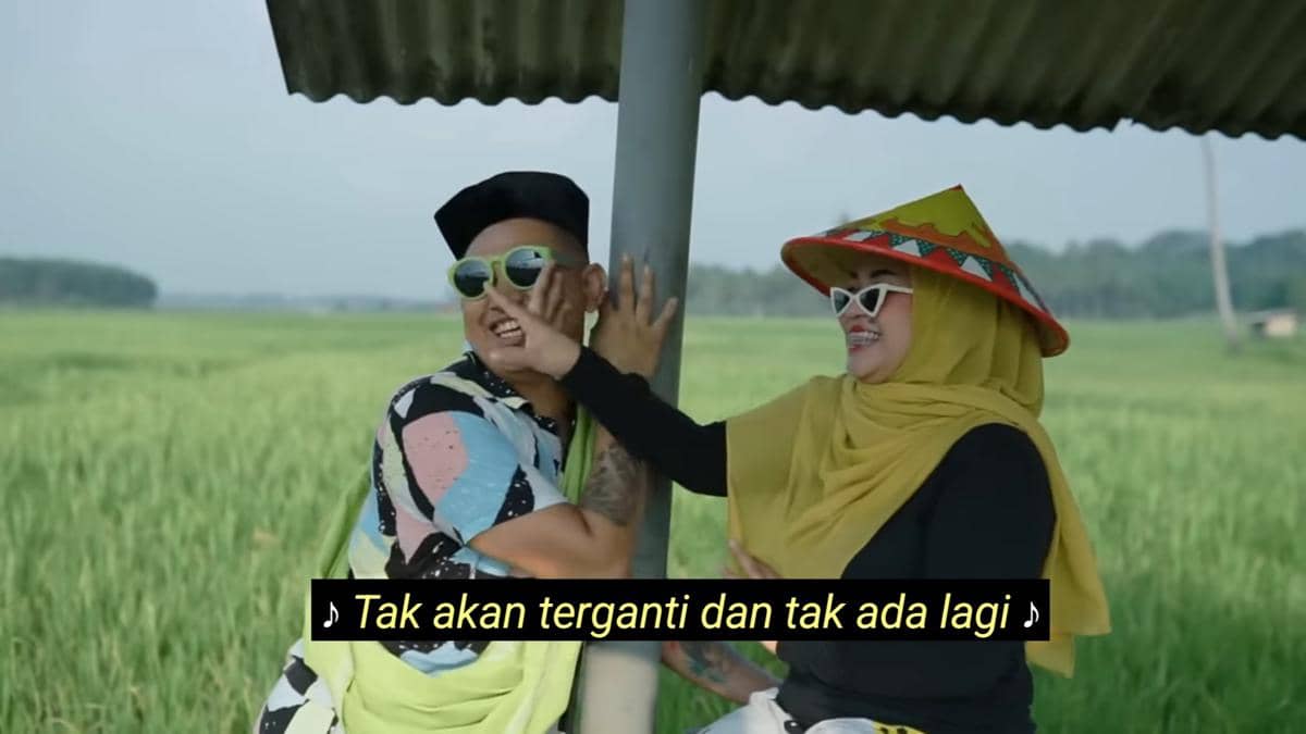 cuplikan video klip "Kembalilah Padaku"