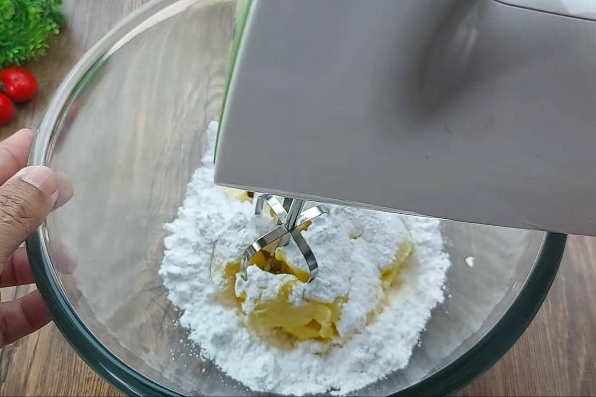 ilustrasi membuat adonan nastar taiwan