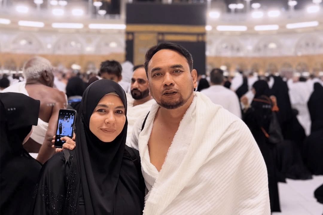 potret Meisya Siregar dan Bebi Romeo saat umroh
