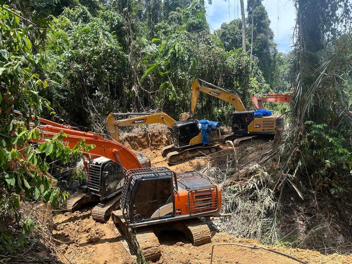 Tambang Emas Ilegal di Madina Digerebek, 14 Ekskavator Disita