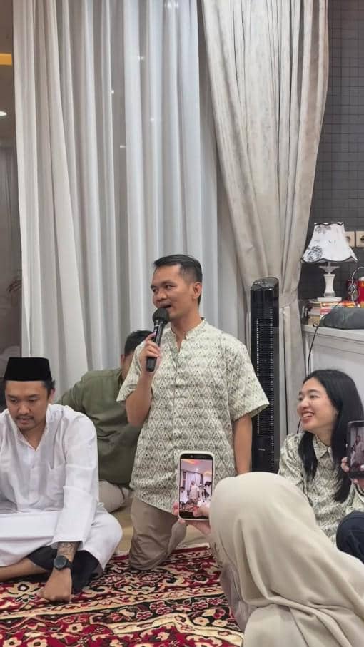 Komika Buka Puasa Bersama di Rumah Arie Kriting (instagram.com/indahpermatas)