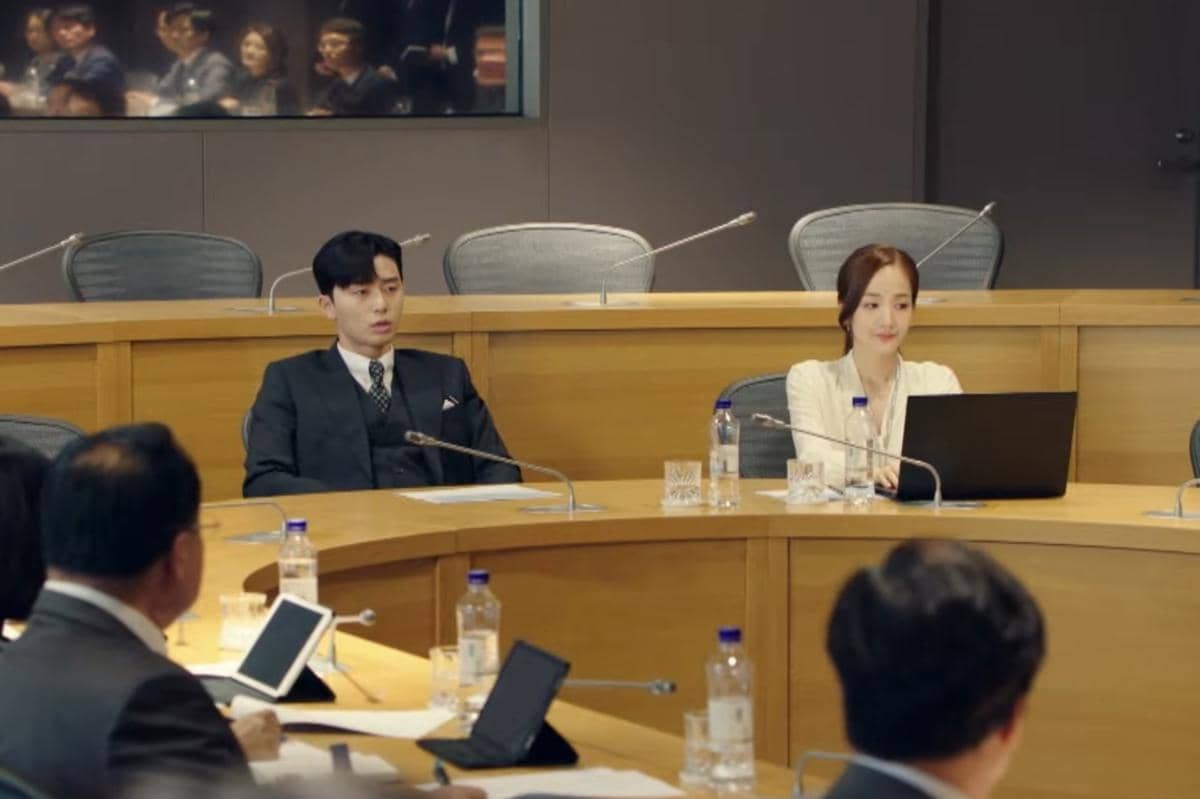 cuplikan What's Wrong with Secretary Kim