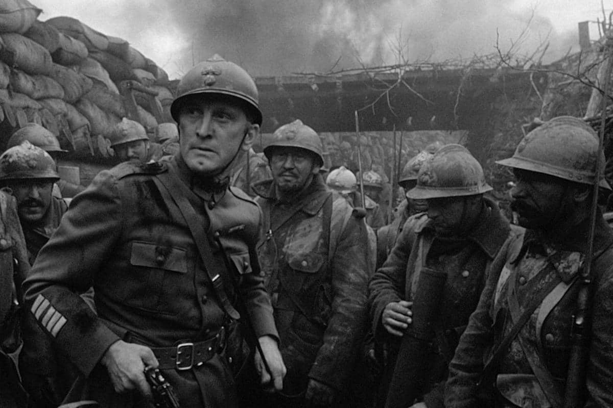 cuplikan adegan dalam film Paths of Glory