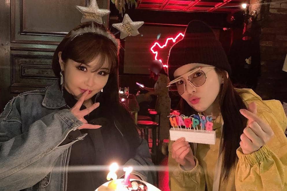 8 Bukti Kedekatan Park Bom dan Sandara 2NE1, Kini Saling Unfollow