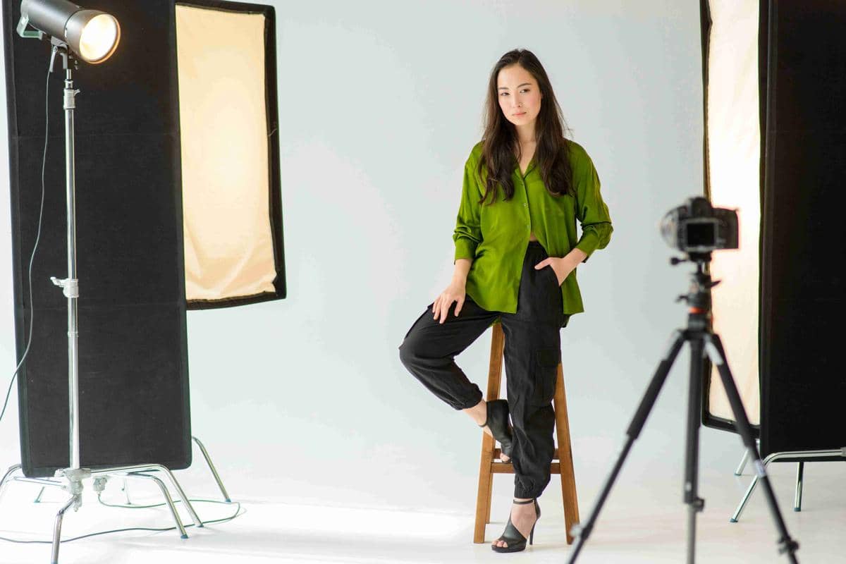 Ilustrasi Self Photo Studio