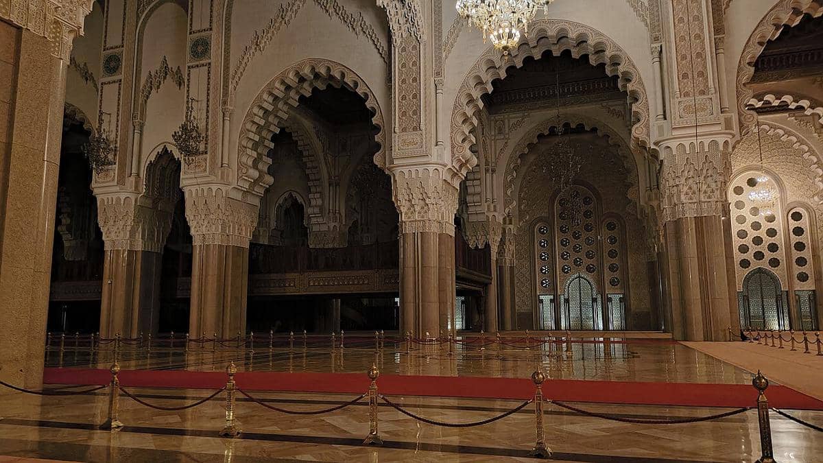 Interior Masjid Hassan II.