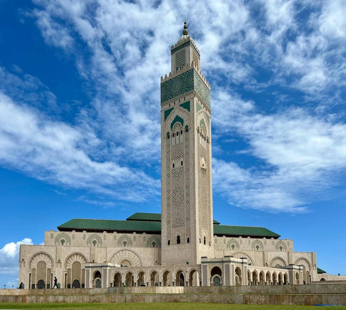 Masjid Hassan II yang terletak di Casablanca, Maroko.