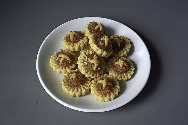 ilustrasi pineapple jam tarts
