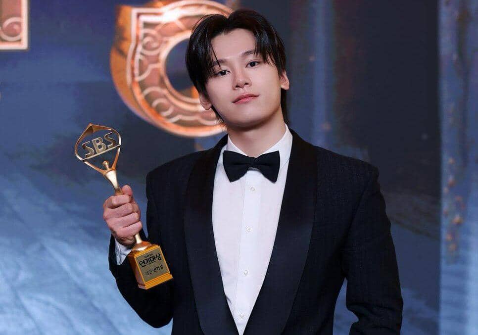 4 Rekomendasi Buku Favorit Aktor Cha Woo Min, Wajib Masuk Booklist!