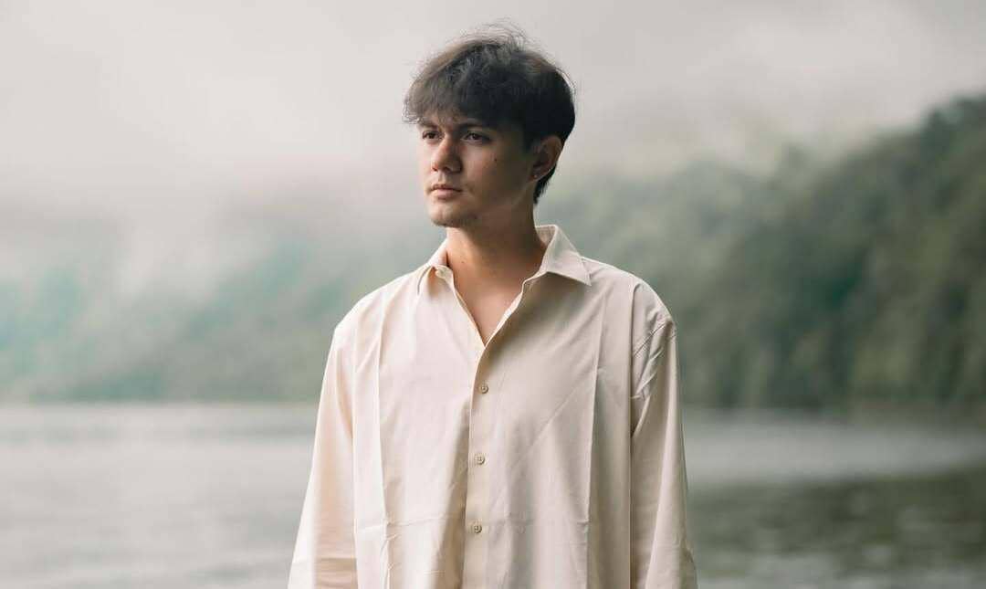 Lirik Lagu Selasa - Paul Aro beserta Maknanya