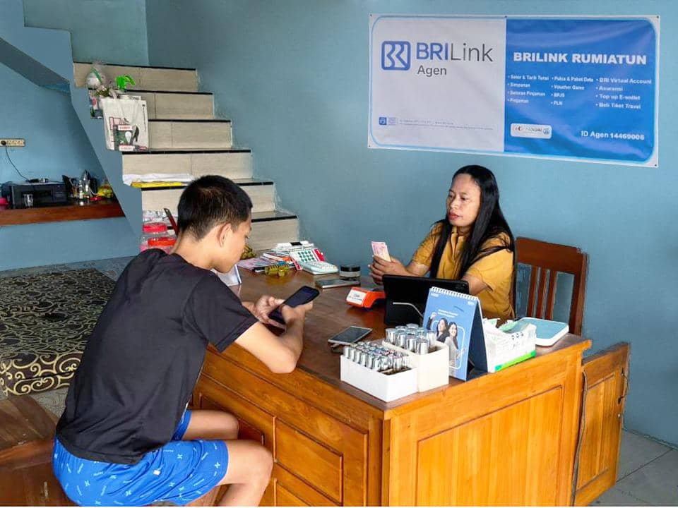 BRILink Agen di Grobogan yang Sigap Melayani Warga Desa di Garis Depan