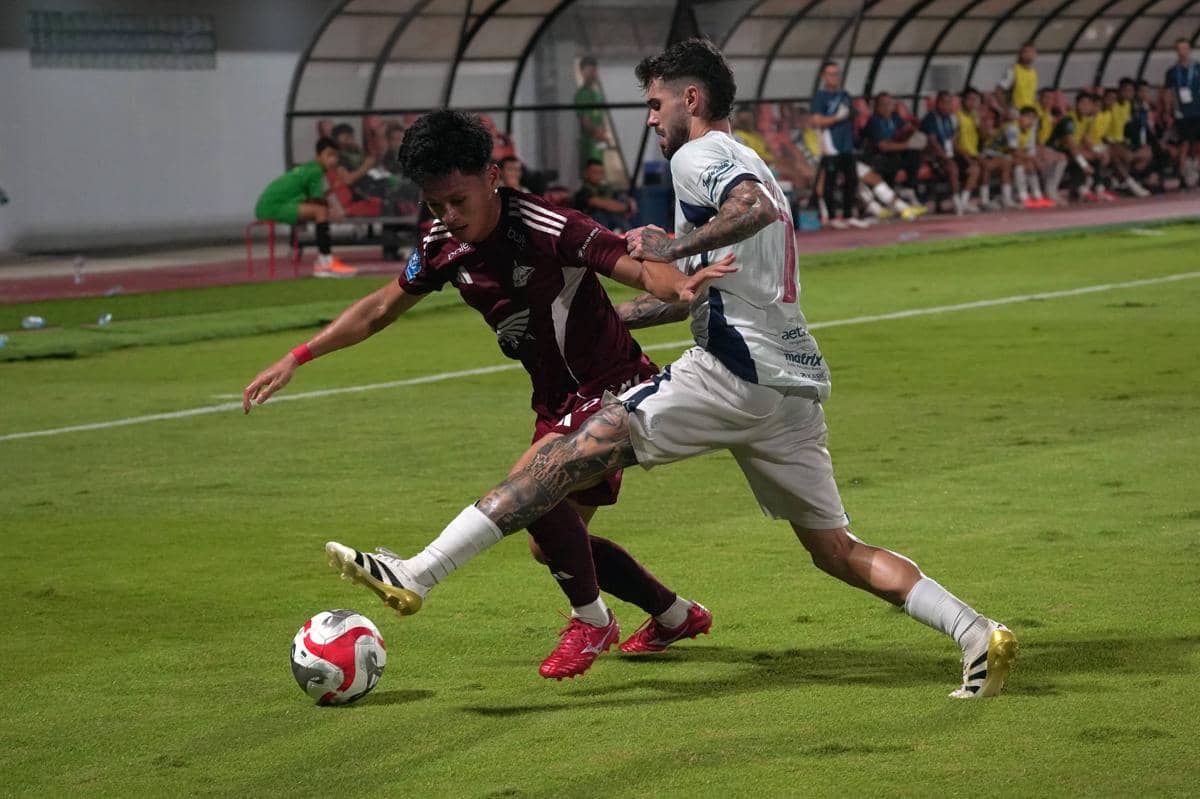 antarafoto-persita-tangerang-kalahkan-psm-makassar-1772593073 (1).jpg