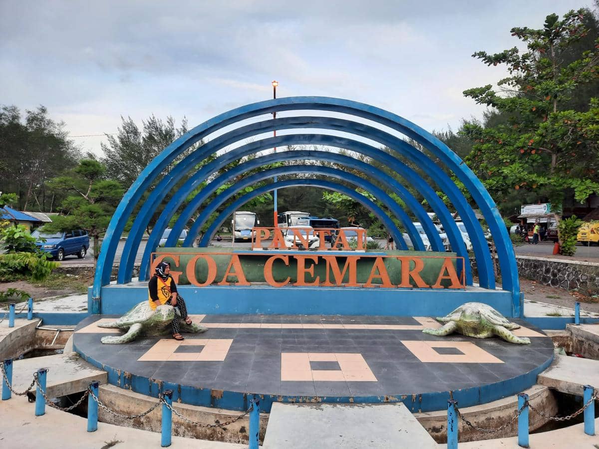 Pantai Goa Camara Bantul, Ekowisata Pelestarian Penyu Jadi Andalan