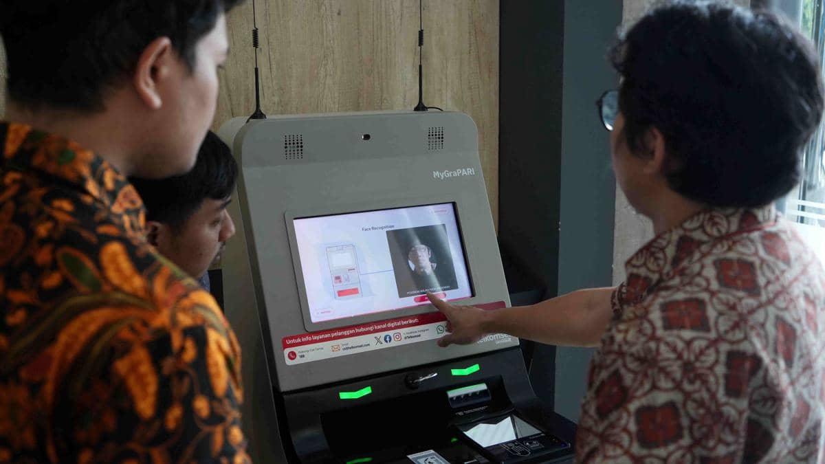 Sistem registrasi pelanggan berbasis biometrik pengenalan wajah (face recognition) untuk setiap nomor seluler baru Telkomsel. (Dok. Telkomsel)