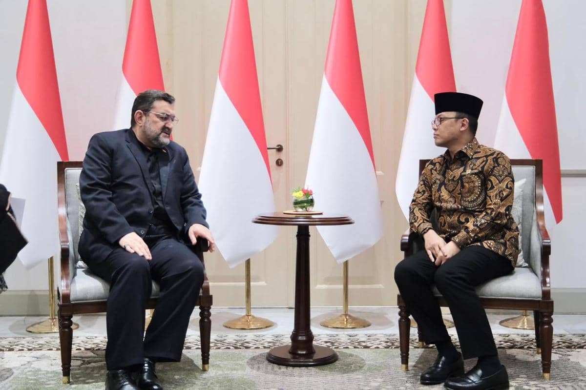 Bertemu Dubes Iran, Menlu Sugiono Serahkan Surat Belasungkawa Prabowo