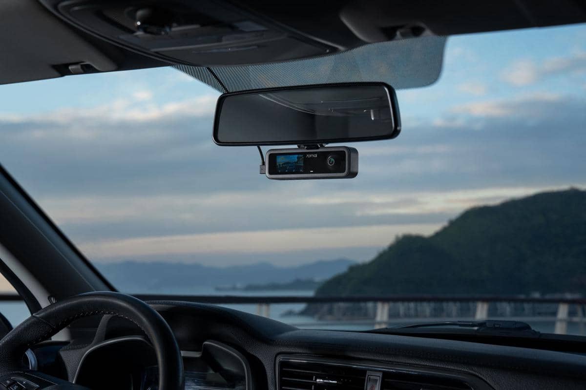 Lebih Aman di Jalan, Dashcam 70mai T400 Tawarkan Pengawasan 3 Arah