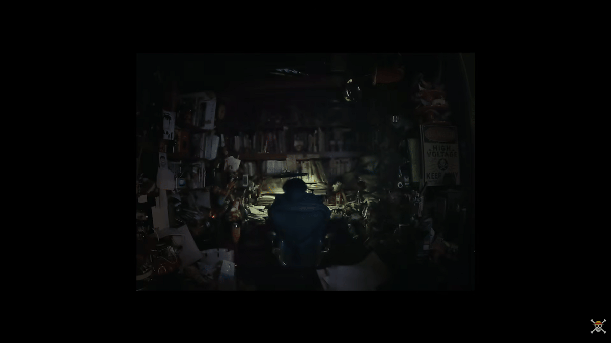 Punggung Eiichiro Oda. (youtube.com/@onepieceofficial)