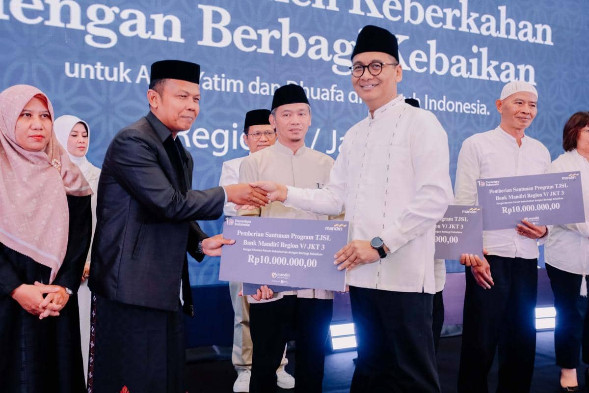 Bank Mandiri Region V/Jakarta 3 Gelar Buka Puasa, Santunan, & Khitanan