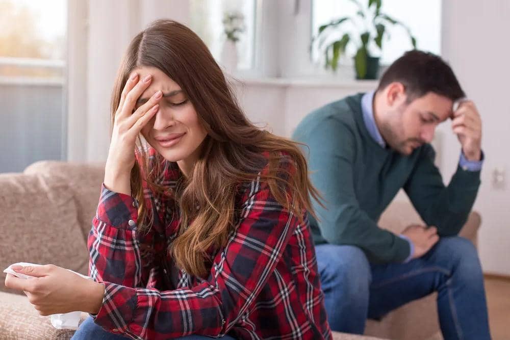 Masih Terjebak Masa Lalu? Ini 5 Kebiasaan yang Membuat Move On Semakin Sulit