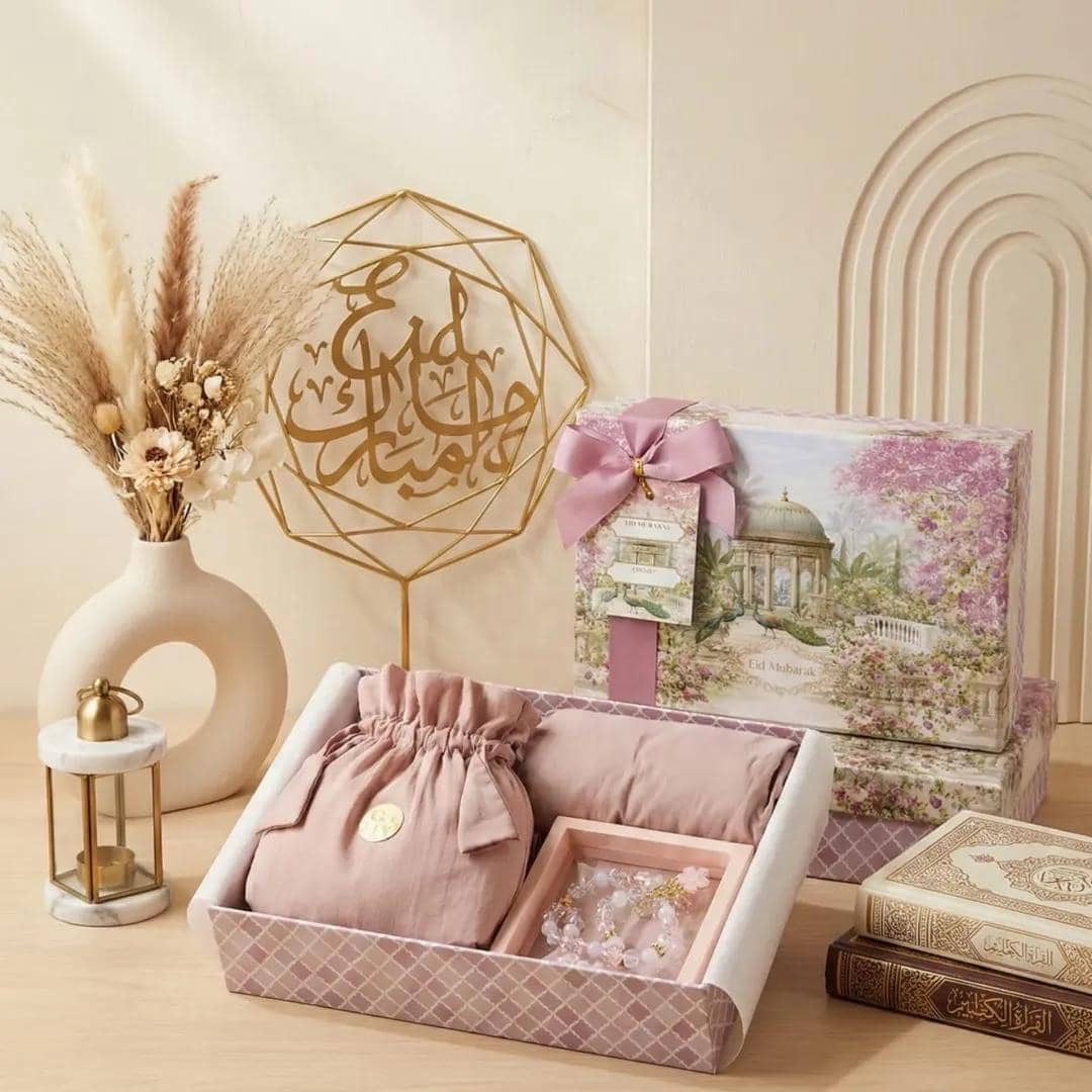 ilustrasi hampers mukena 