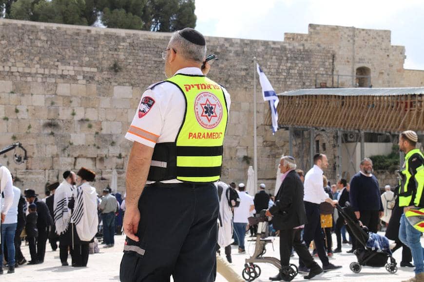 ilustrasi sifat Bani Israil 