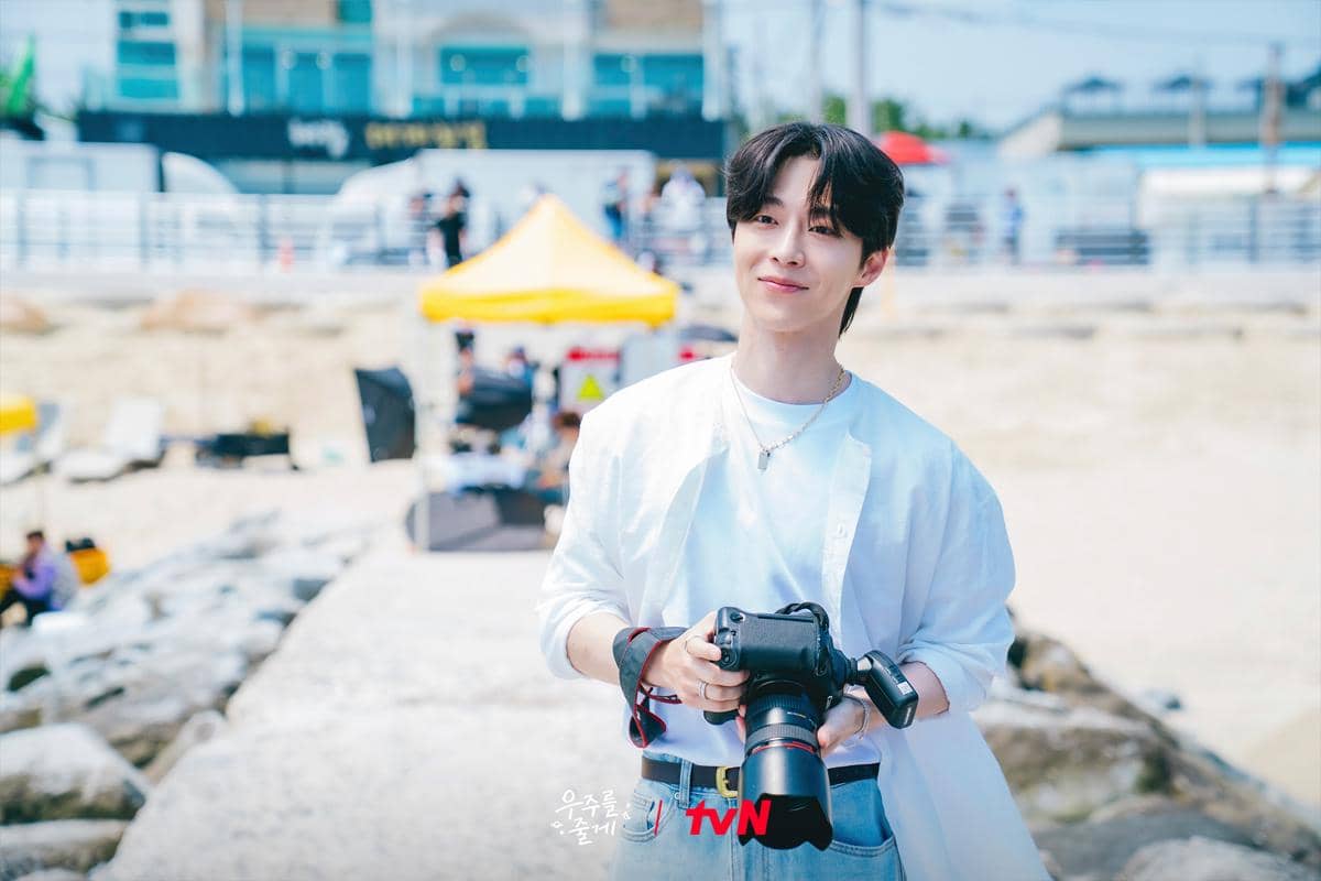 Bae In Hyuk di Our Universe