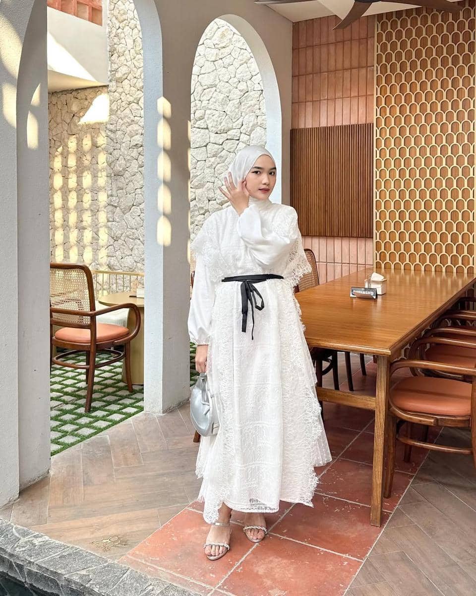 OOTD Lebaran Hari Kedua ala Karina Arsanti