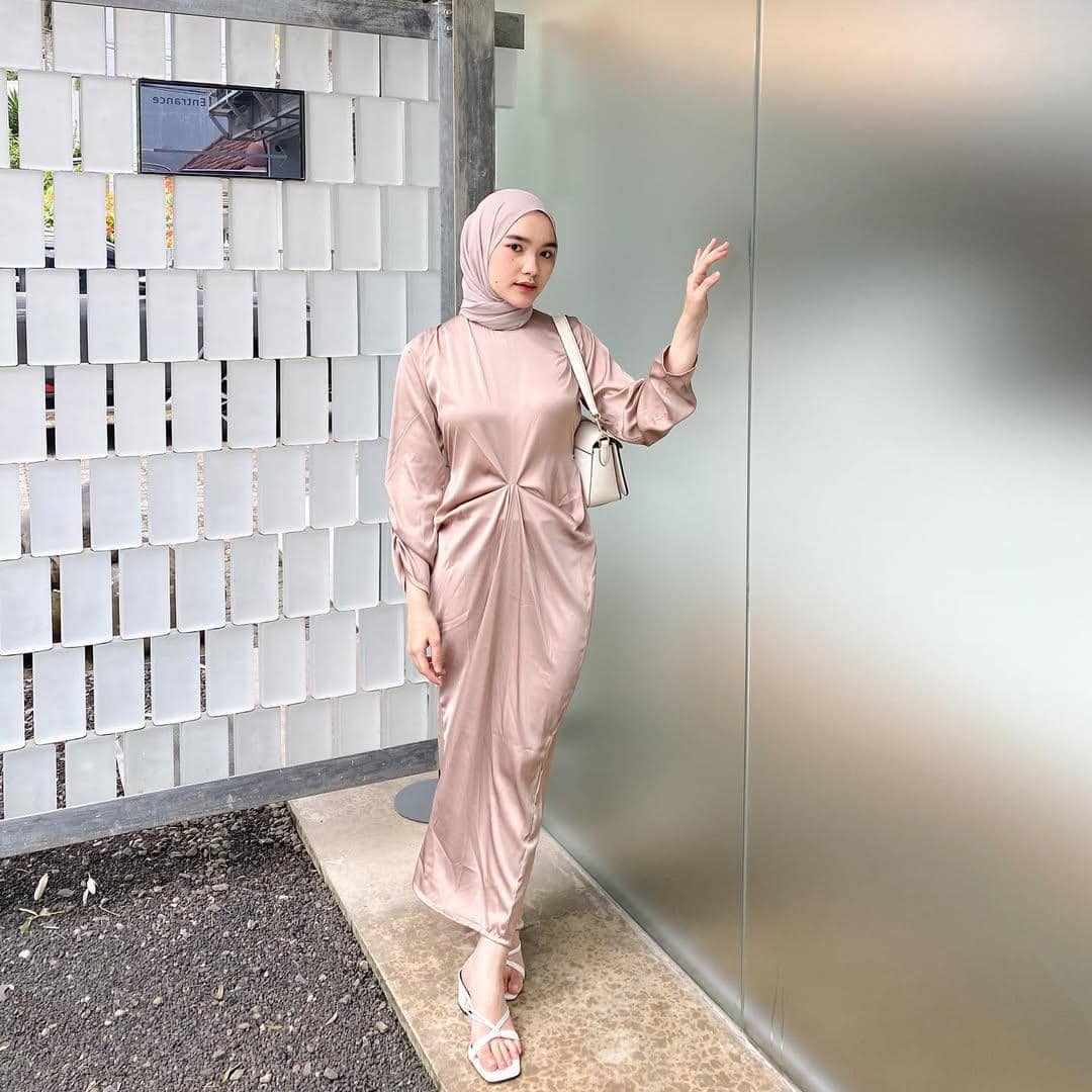 OOTD Lebaran Hari Kedua ala Karina Arsanti