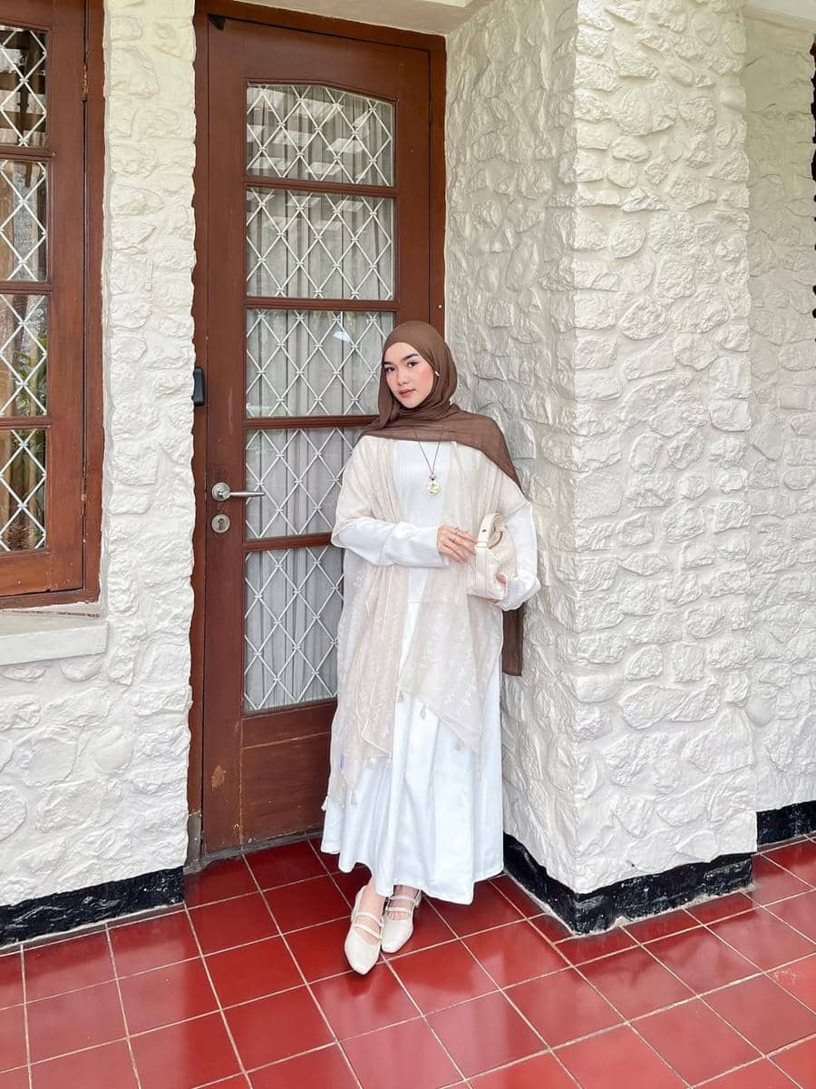 OOTD Lebaran Hari Kedua ala Karina Arsanti