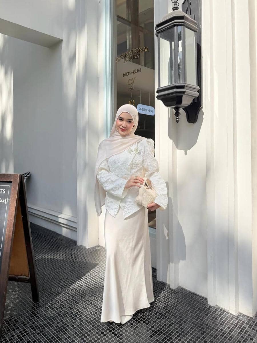 OOTD Lebaran Hari Kedua ala Karina Arsanti