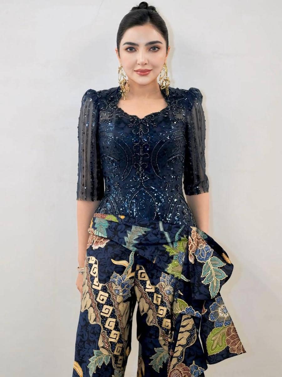 Gaya Kebaya Ashanty di X the League Korea (instagram.com/ashanty_ash)