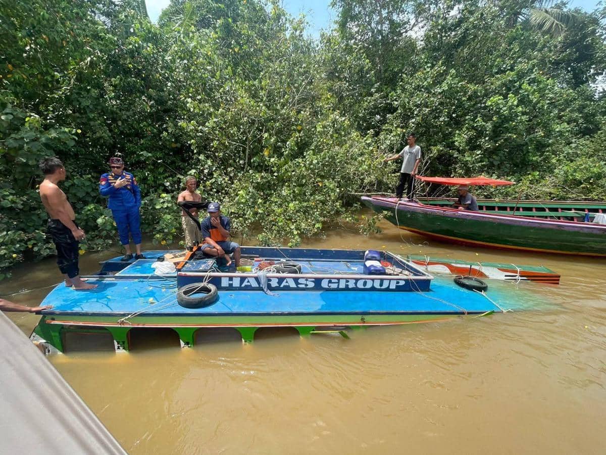 Speedboat Karam Dihantam Ombak di Perairan Muara Telang, 1 Orang Tewas