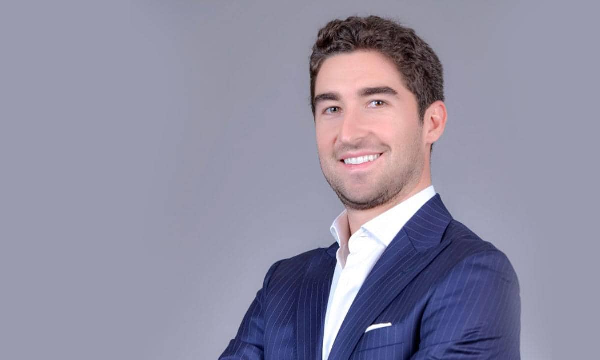 Gonzalo Hevia Baillares merupakan miliader asal Meksiko.jpg