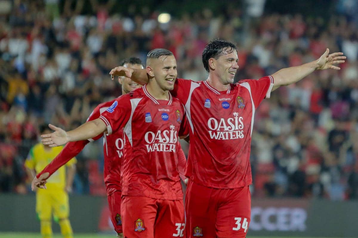 antarafoto-persijap-jepara-menang-atas-persebaya-surabaya-1772667532 (1).jpg