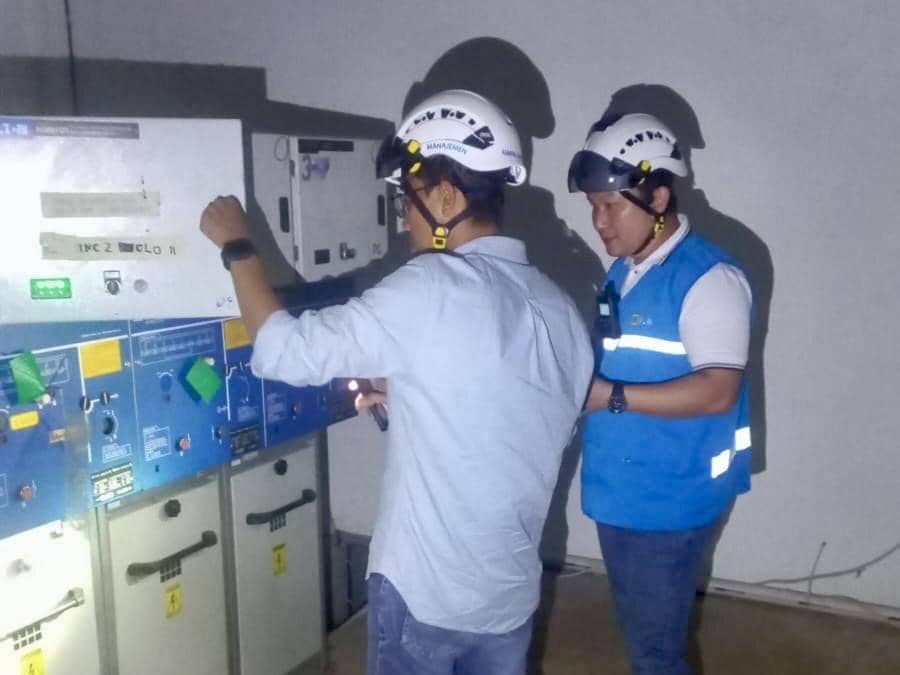 Pln, cuaca ekstrem, listrik, petugas pln