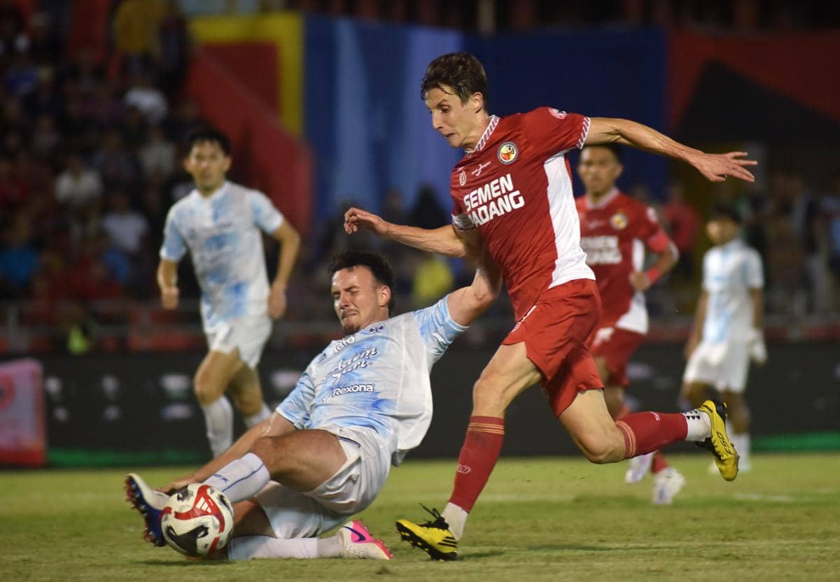 PSIM Tahan Imbang Semen Padang, Van Gastel Puji Daya Juang