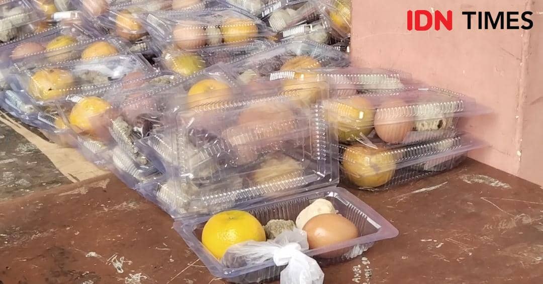 Pembagian MBG di SMK PGRI 1 Palembang