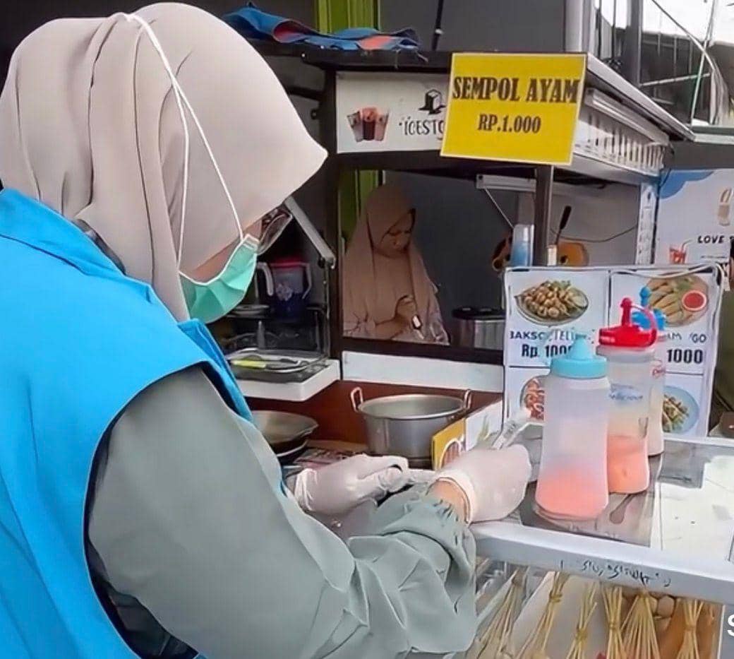 Dinkes Tangsel Uji Sampel Takjil Ramadan untuk Cegah Keracunan (Dok. Dinkes Tangsel)