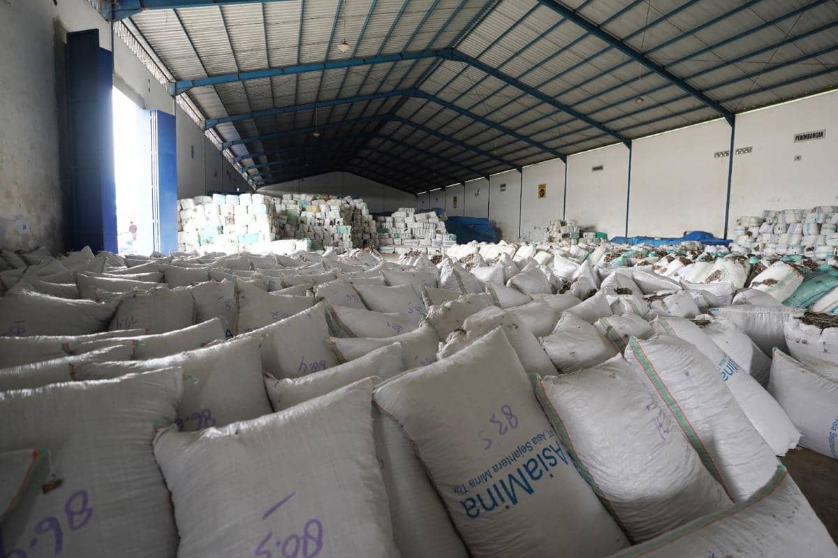 Indonesia ekspor 75 ton rumput laut jenis Eucheuma cottonii senilai Rp1,7 miliar ke China. 