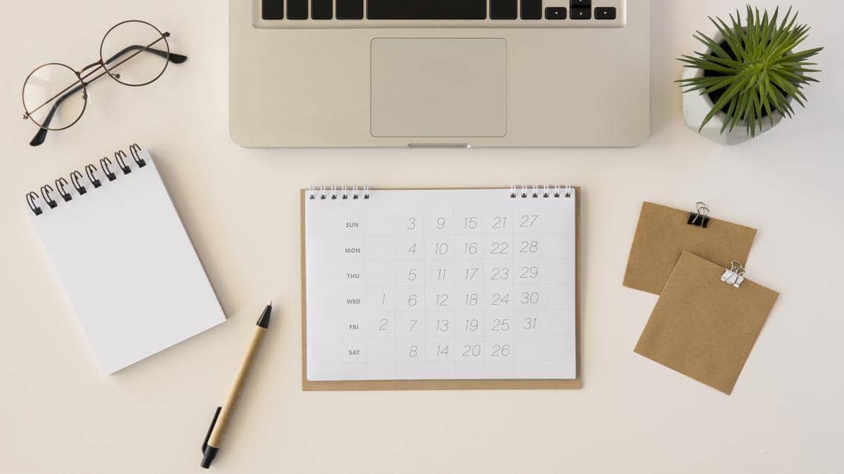 Ilustrasi kalender bulan April