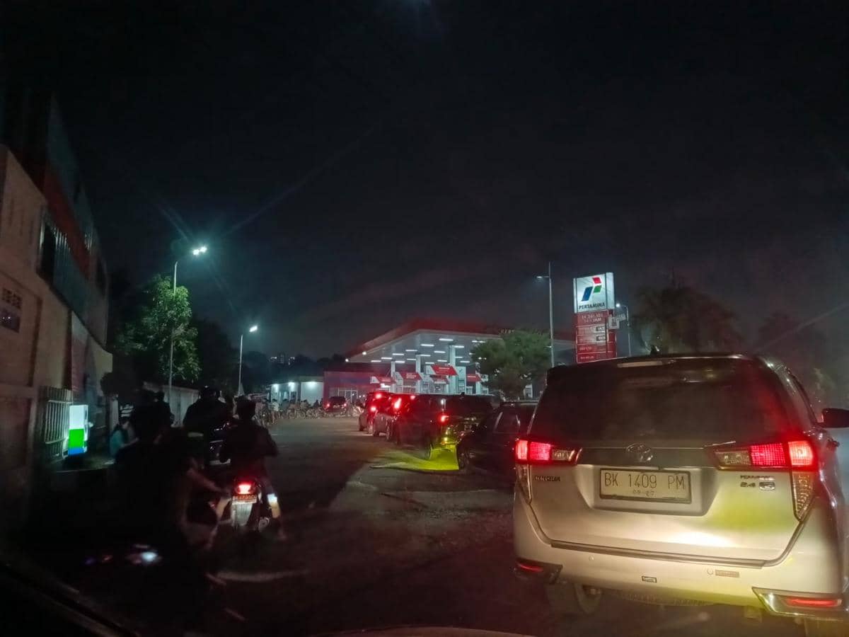 [BREAKING] Solar Habis di Beberapa SPBU di Medan, Menteri Bahlil Dikecam