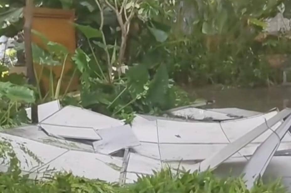 Plafon di Bandara Ngurah Rai Runtuh Saat Angin Kencang