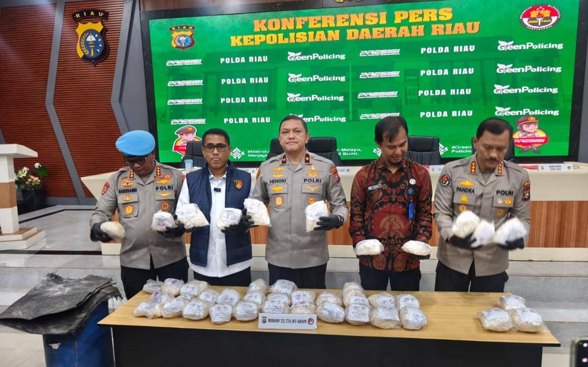 Ungkap Peredaran Heroin Senilai Rp68 Miliar, 2 Kurir Ditangkap di Riau