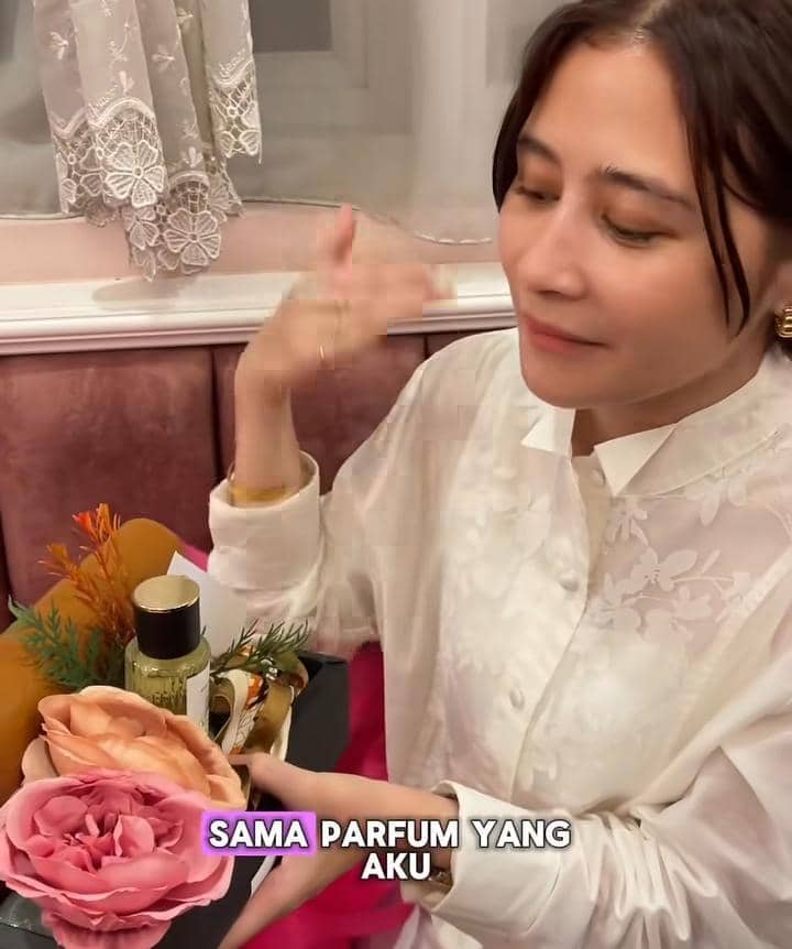 Prilly Latuconsina bukber bareng fans