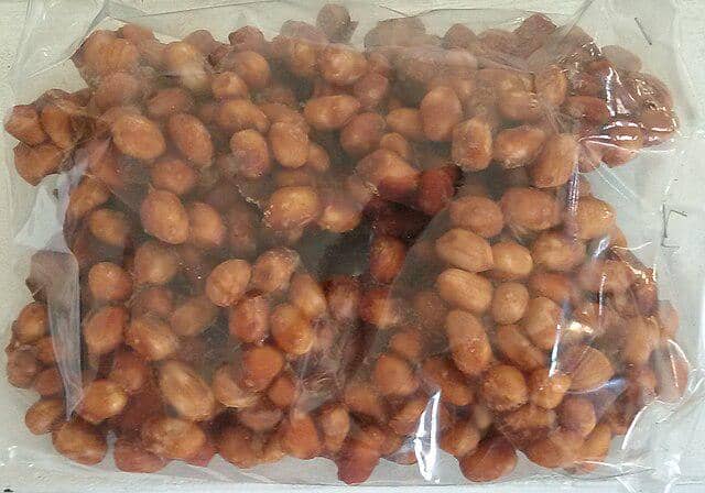 ilustrasi sajian ampyang kacang