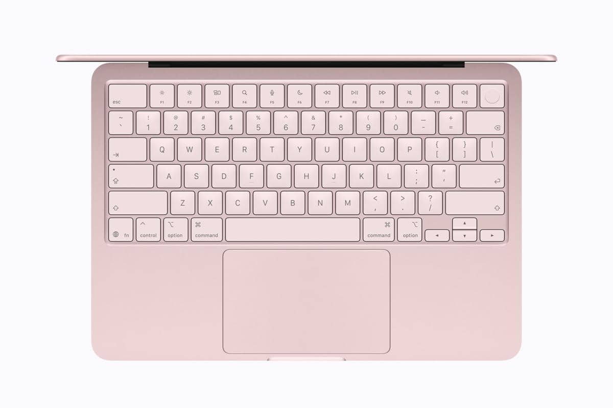 Magic Keyboard pada MacBook Neo